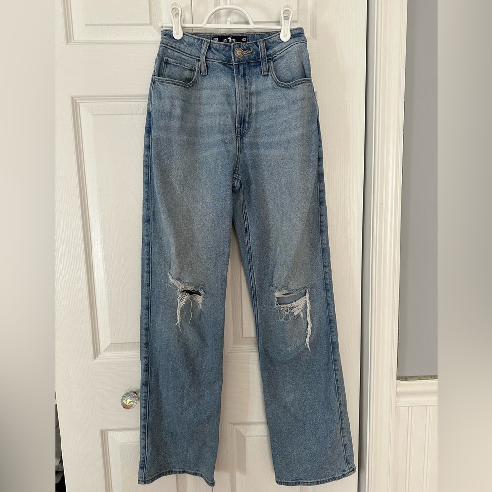 Hollister Light Blue High-Rise Jeans - Picture 1 of 3